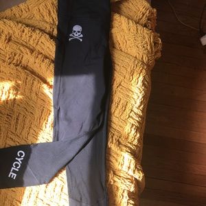 lululemon x SoulCycle pace rival crops sz 4 blk